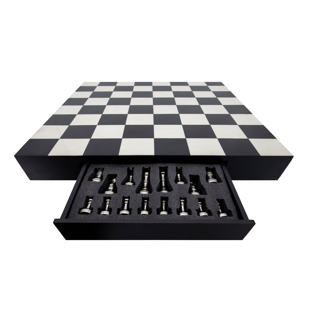 32x32 Resin Chess Set, Black/white