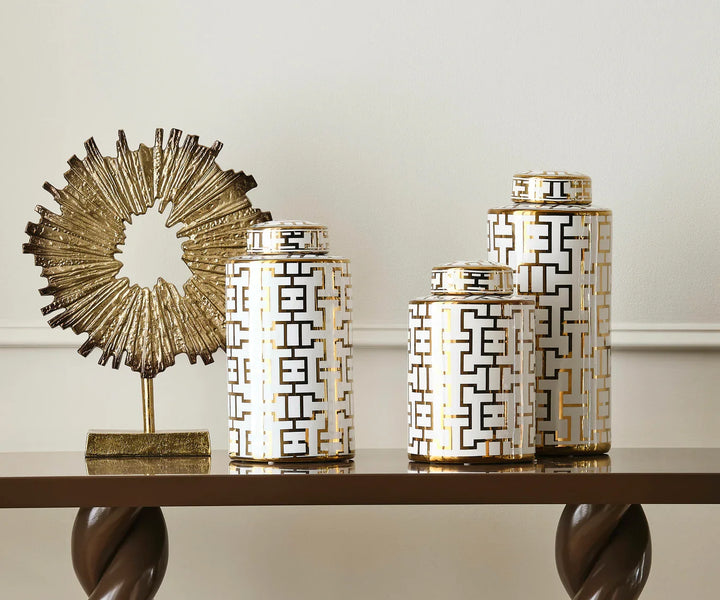 Noble Canisters (S3)