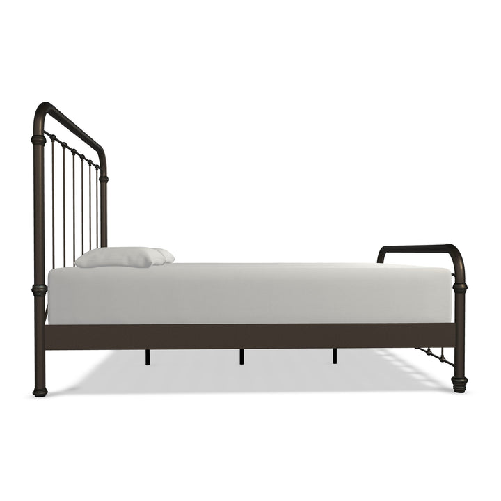 Queen / Weathered Bronze