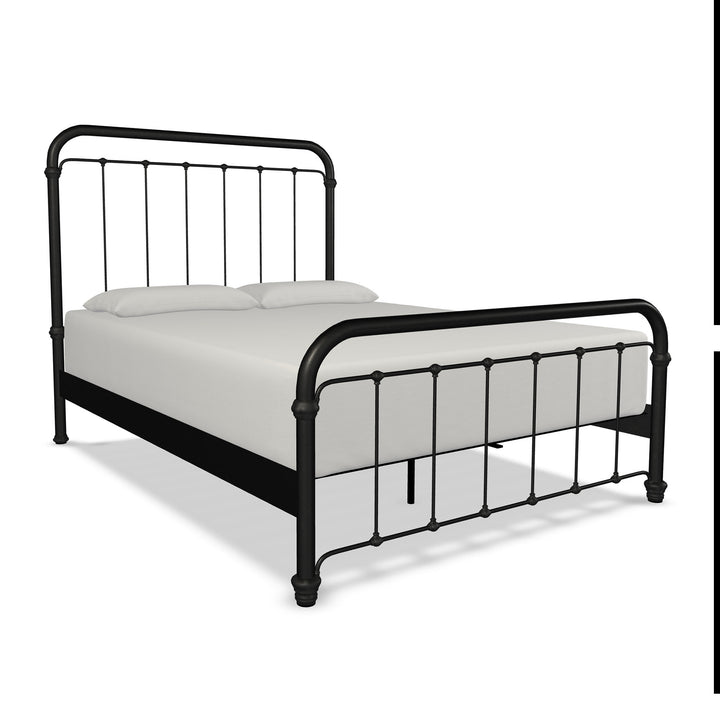 Queen / Weathered Iron