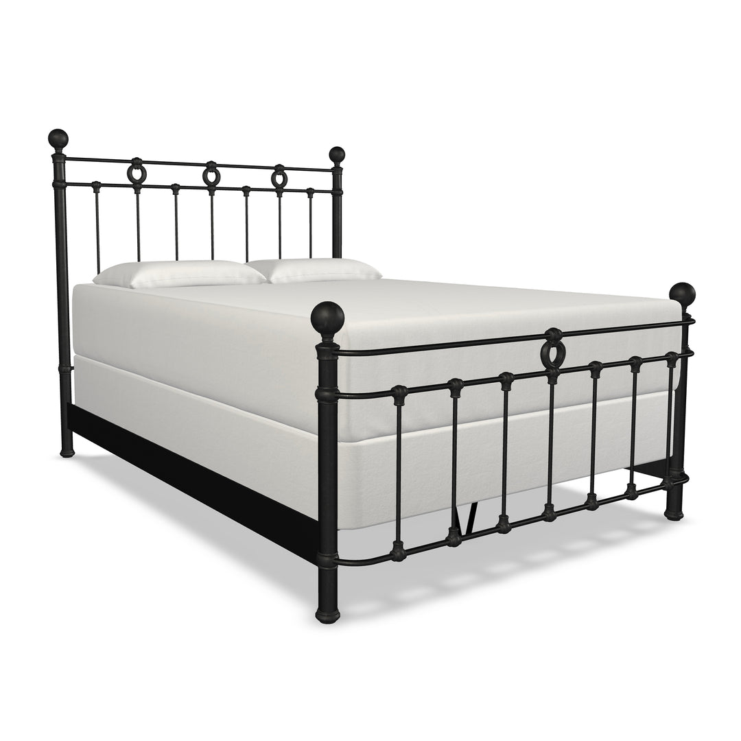 Queen / Weathered Iron