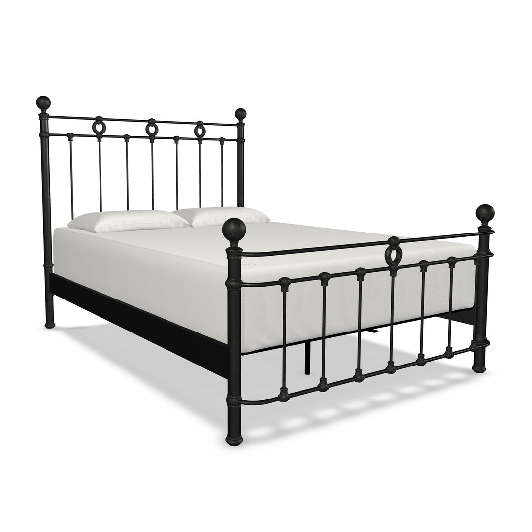 Queen / Weathered Iron