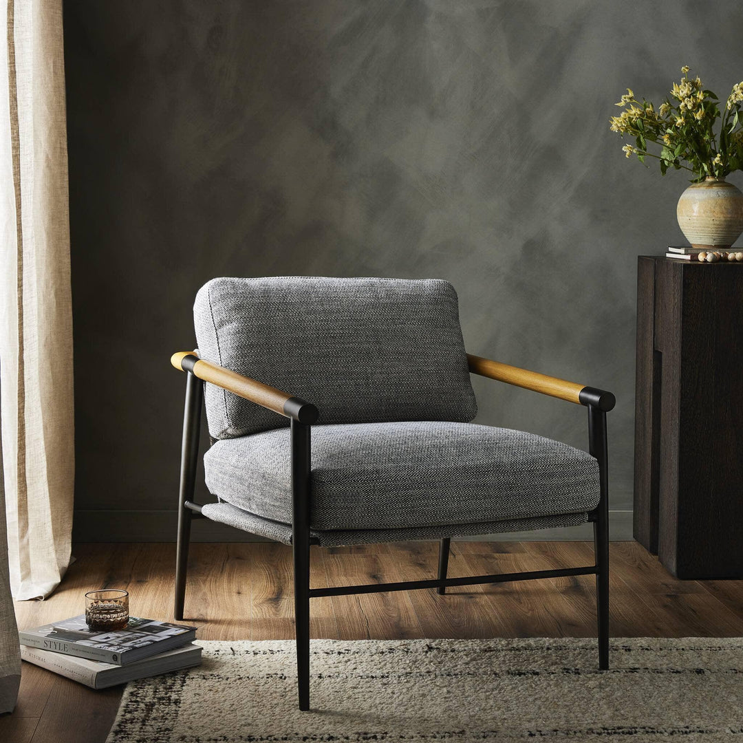 Rowen Chair - AmericanHomeFurniture
