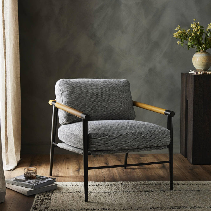 Rowen Chair - AmericanHomeFurniture