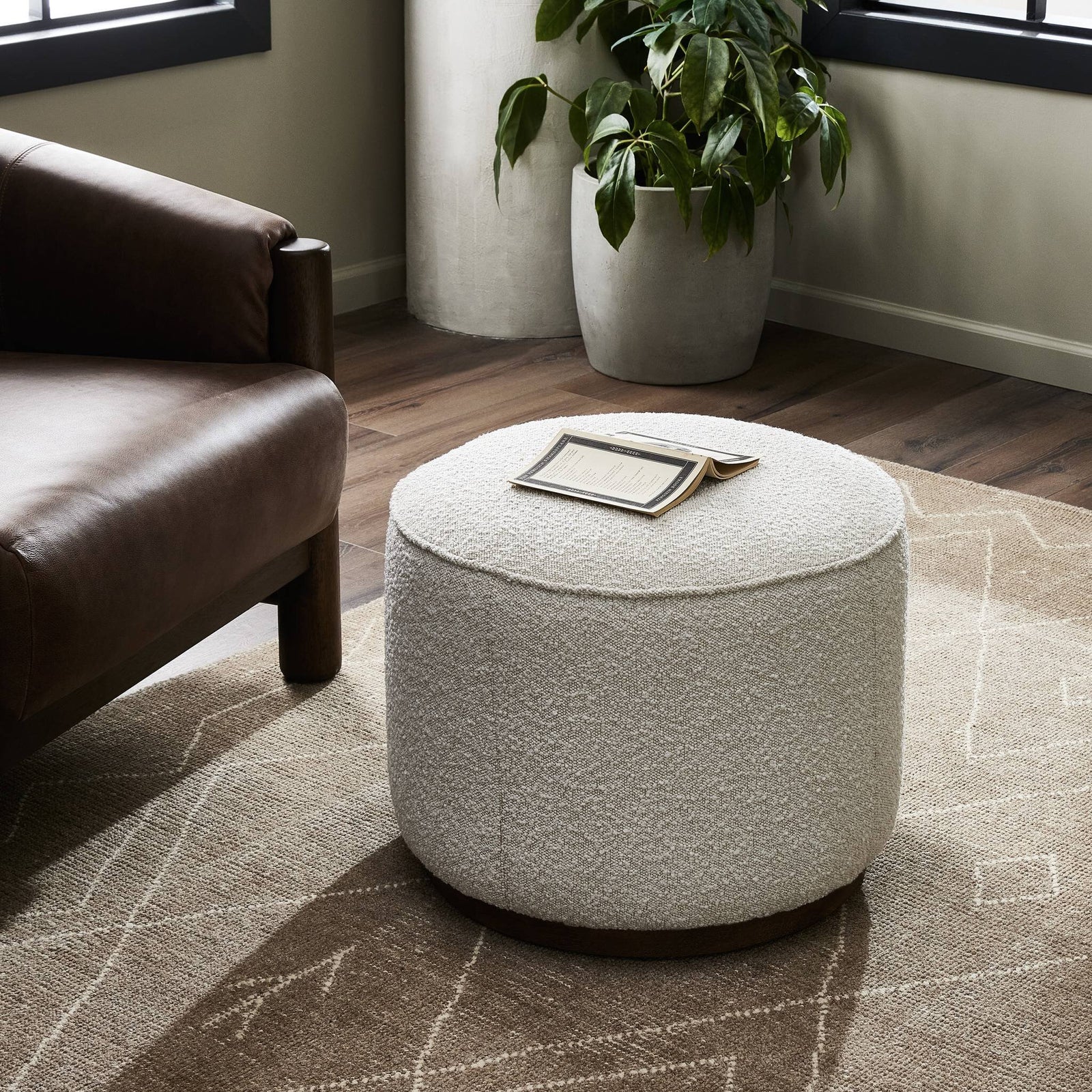 Knoll Natural