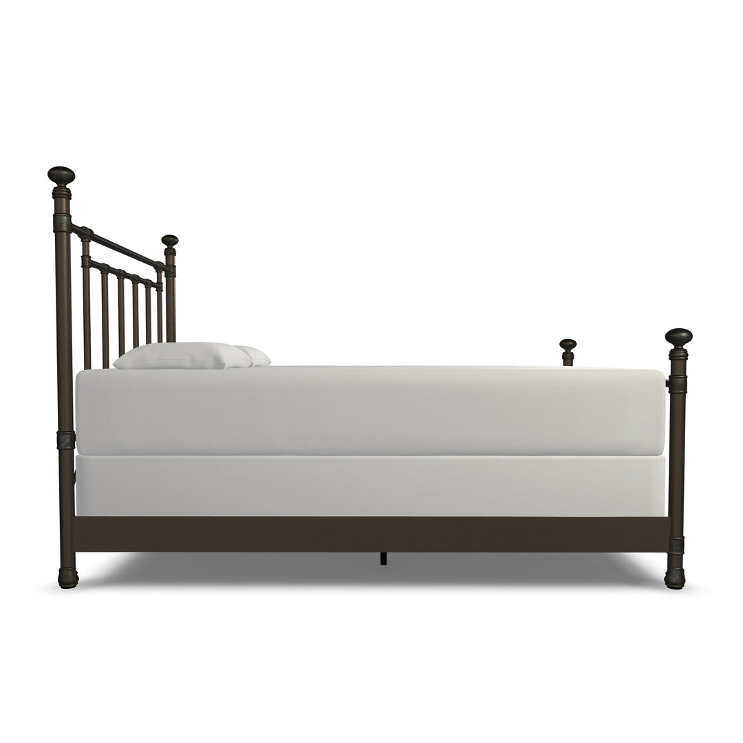 Queen / Weathered Bronze