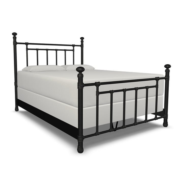 Queen / Weathered Iron