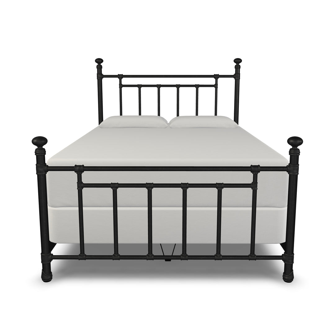 Queen / Weathered Iron