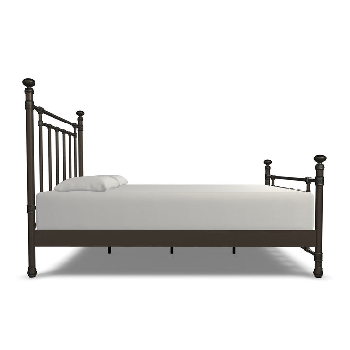 Queen / Weathered Bronze