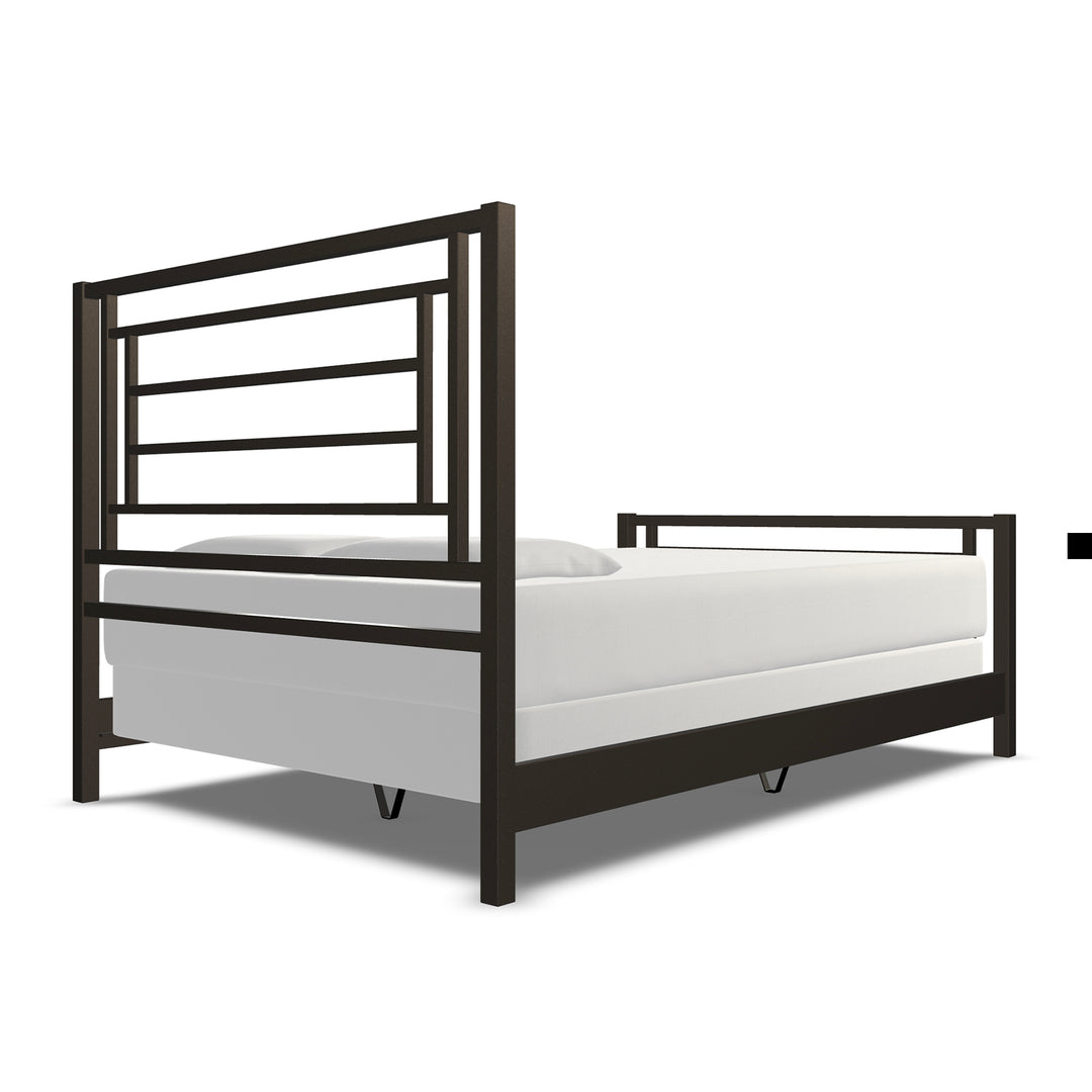 Queen / Weathered Bronze