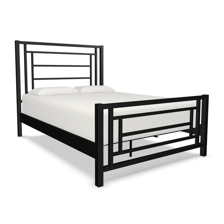 Queen / Weathered Iron