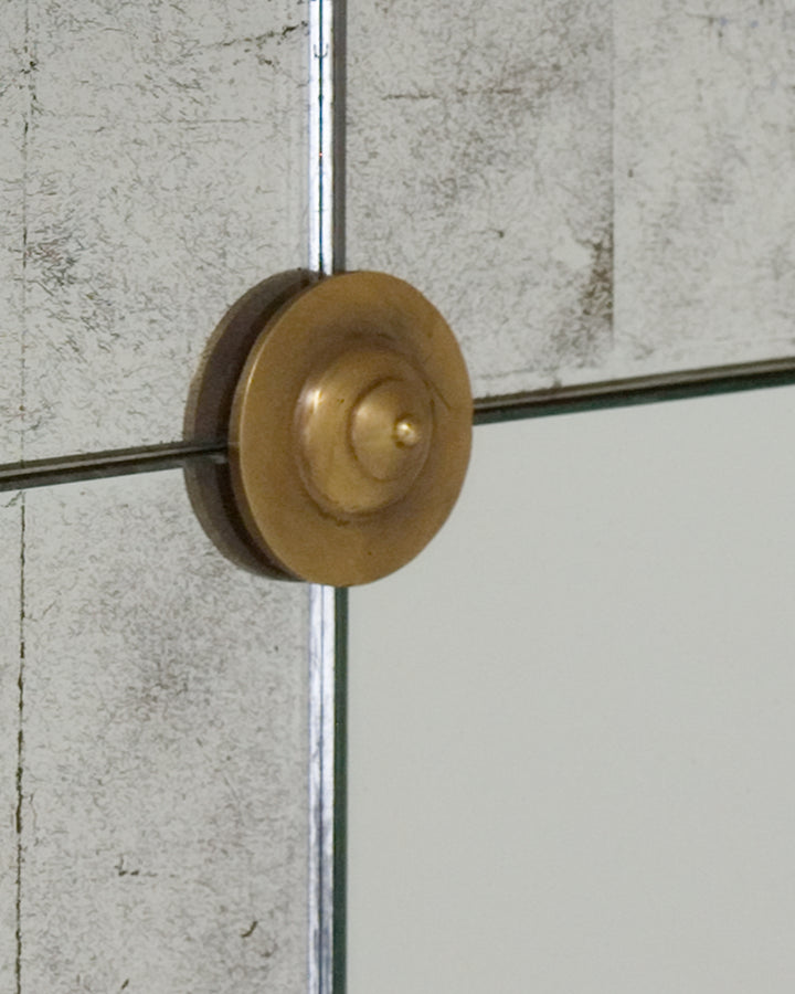 Elliot Mirror