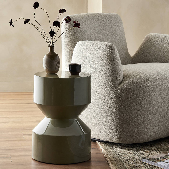 Moss Lacquered Concrete