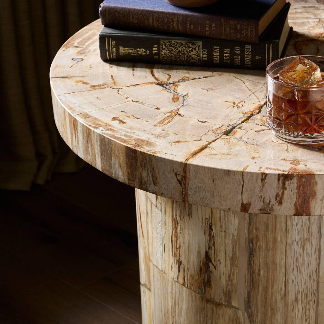 Aida End Table - AmericanHomeFurniture