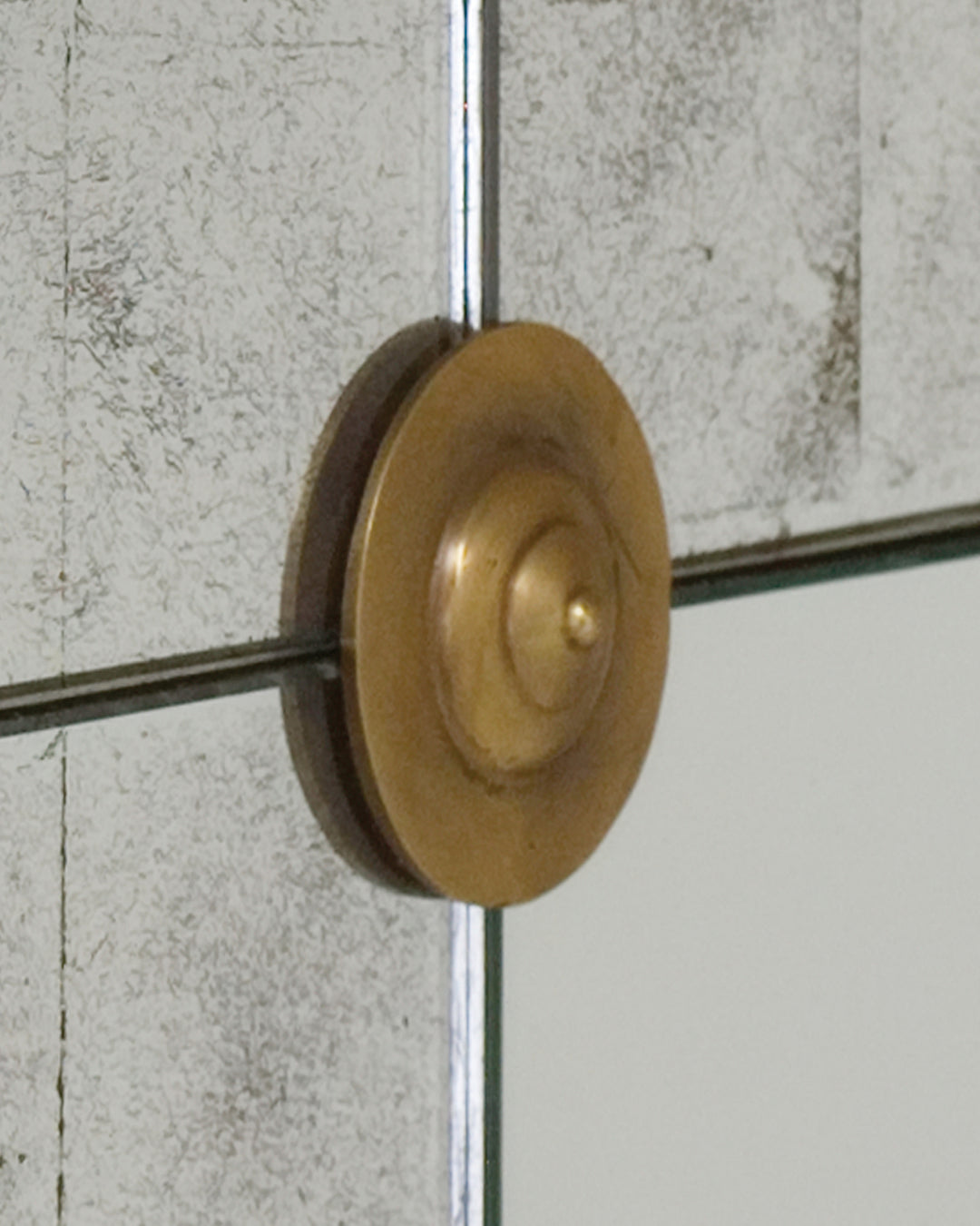 Elliot Mirror