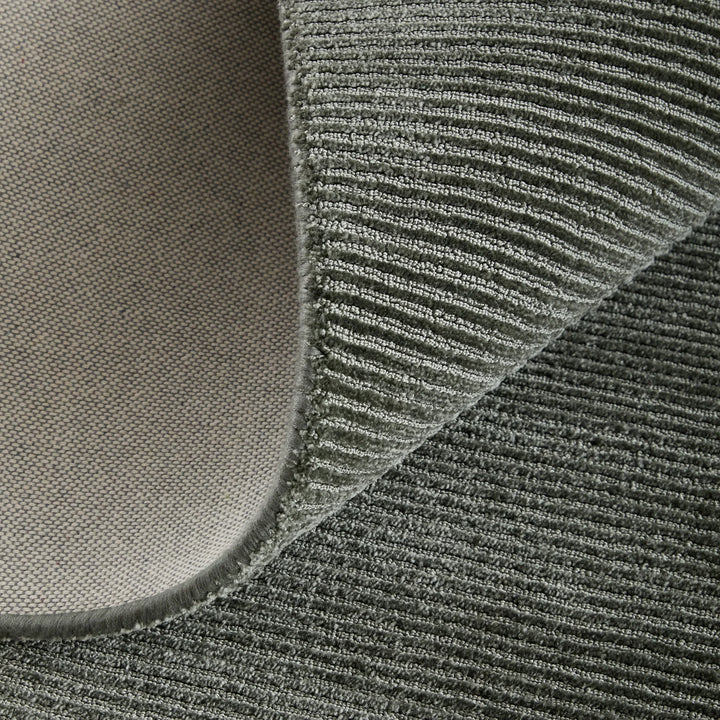 Rectangle/5' x 8'/Charcoal