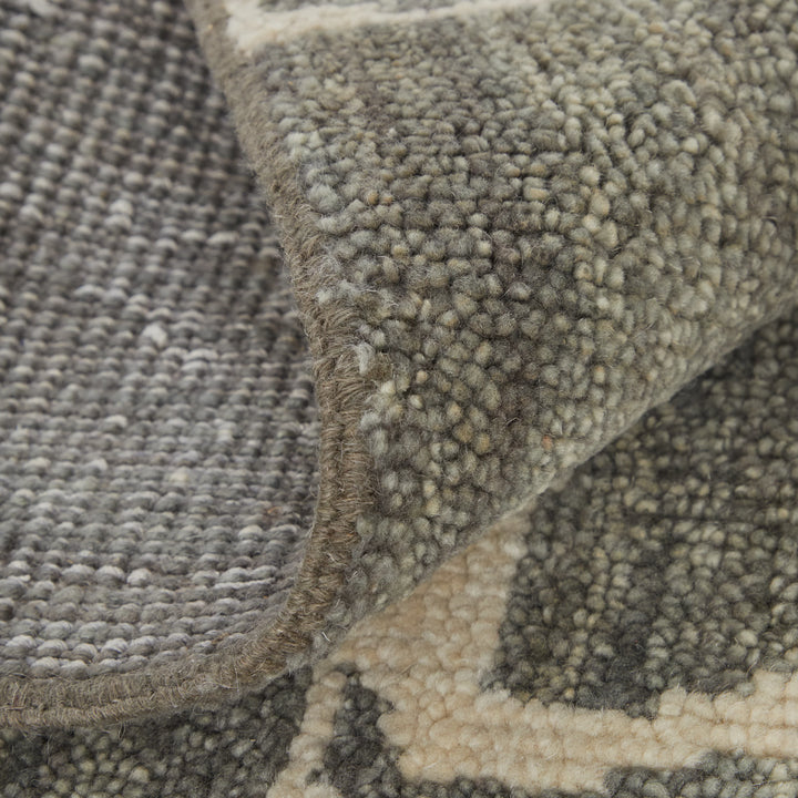 Runner/2'6" x 8'/Pewter/Green