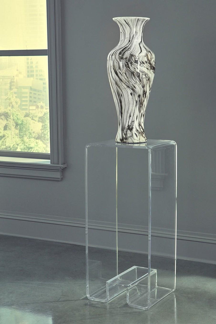 Calacatta Gold Vase