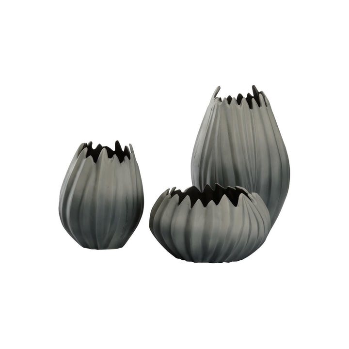 Guave Aluminum Vase