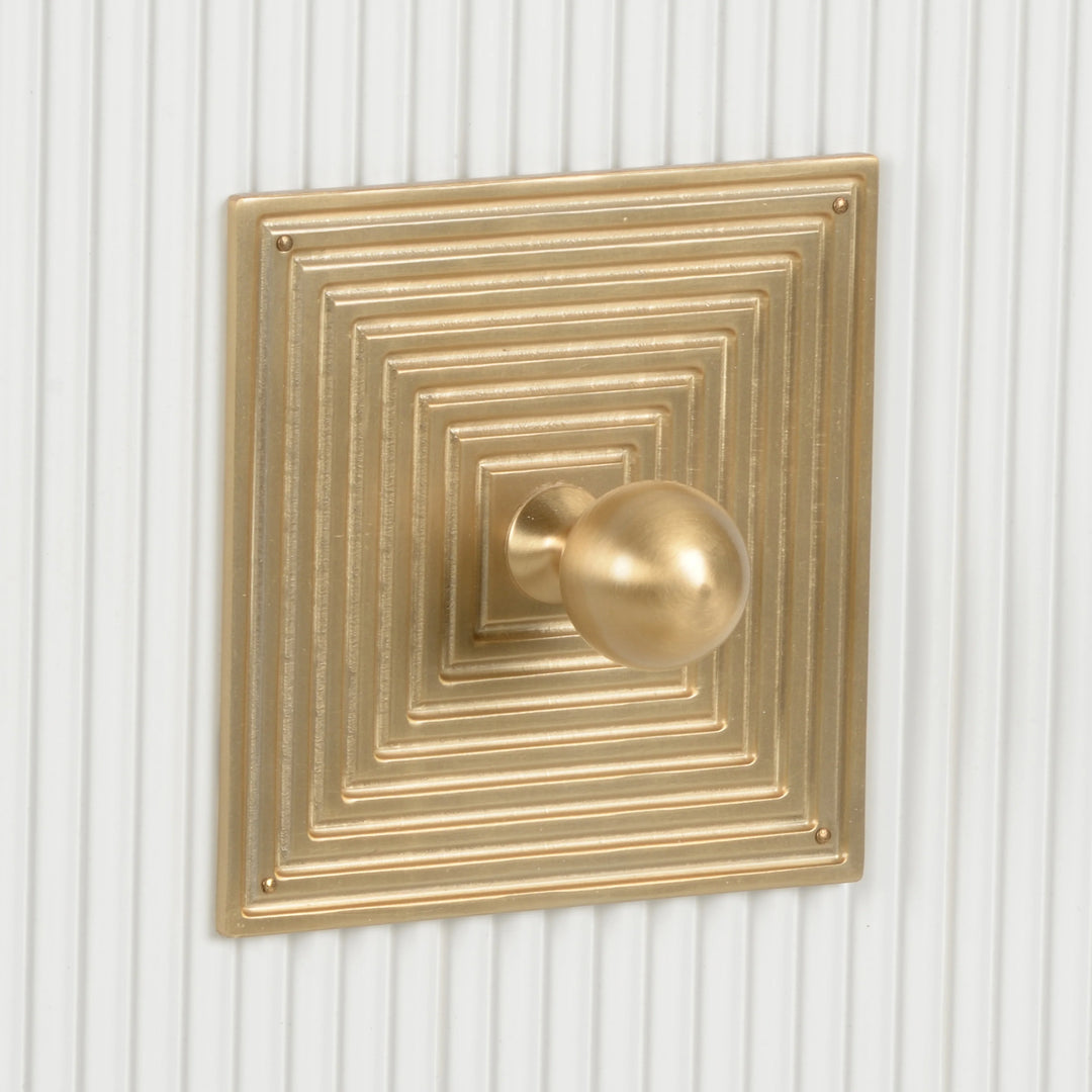 American Home Furniture Chelsea House King Tower