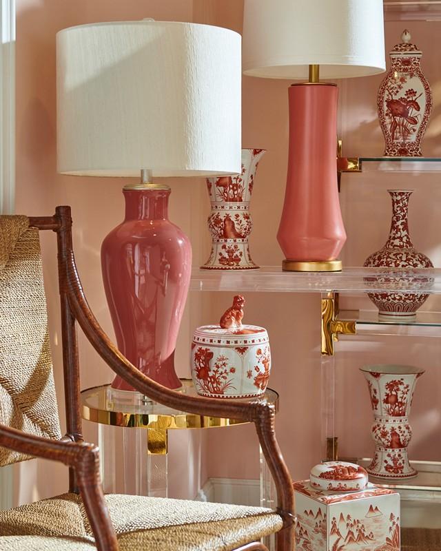 Covered Lotus Leaf Vase - 381959