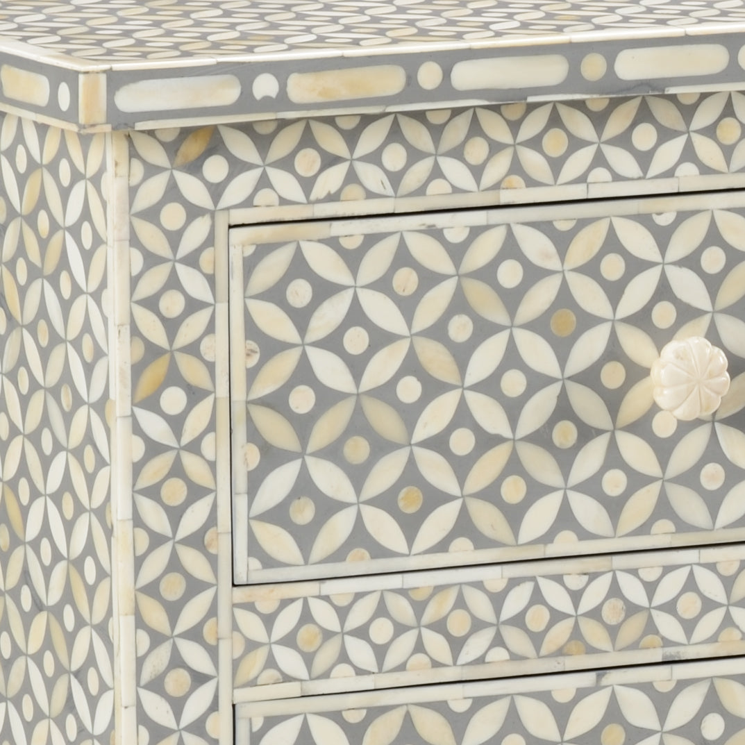 White/Gray/Geometric Pattern