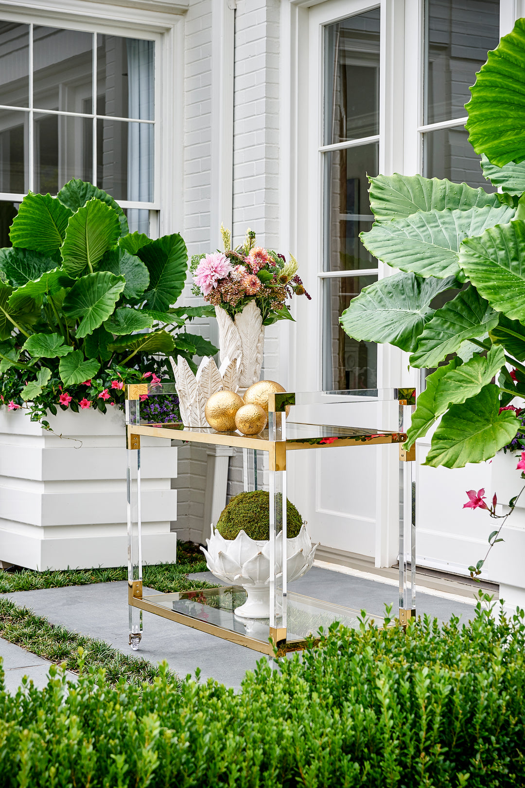 White Leaf Vase - 383133