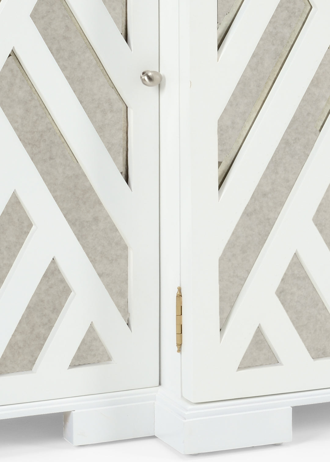 Tidewater Cabinet - 383344
