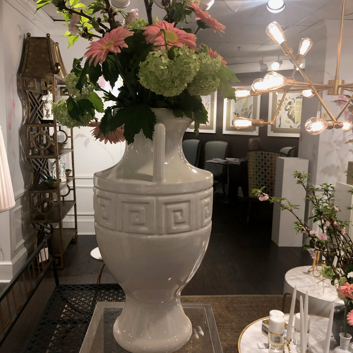 Grecian Urn I - 384297