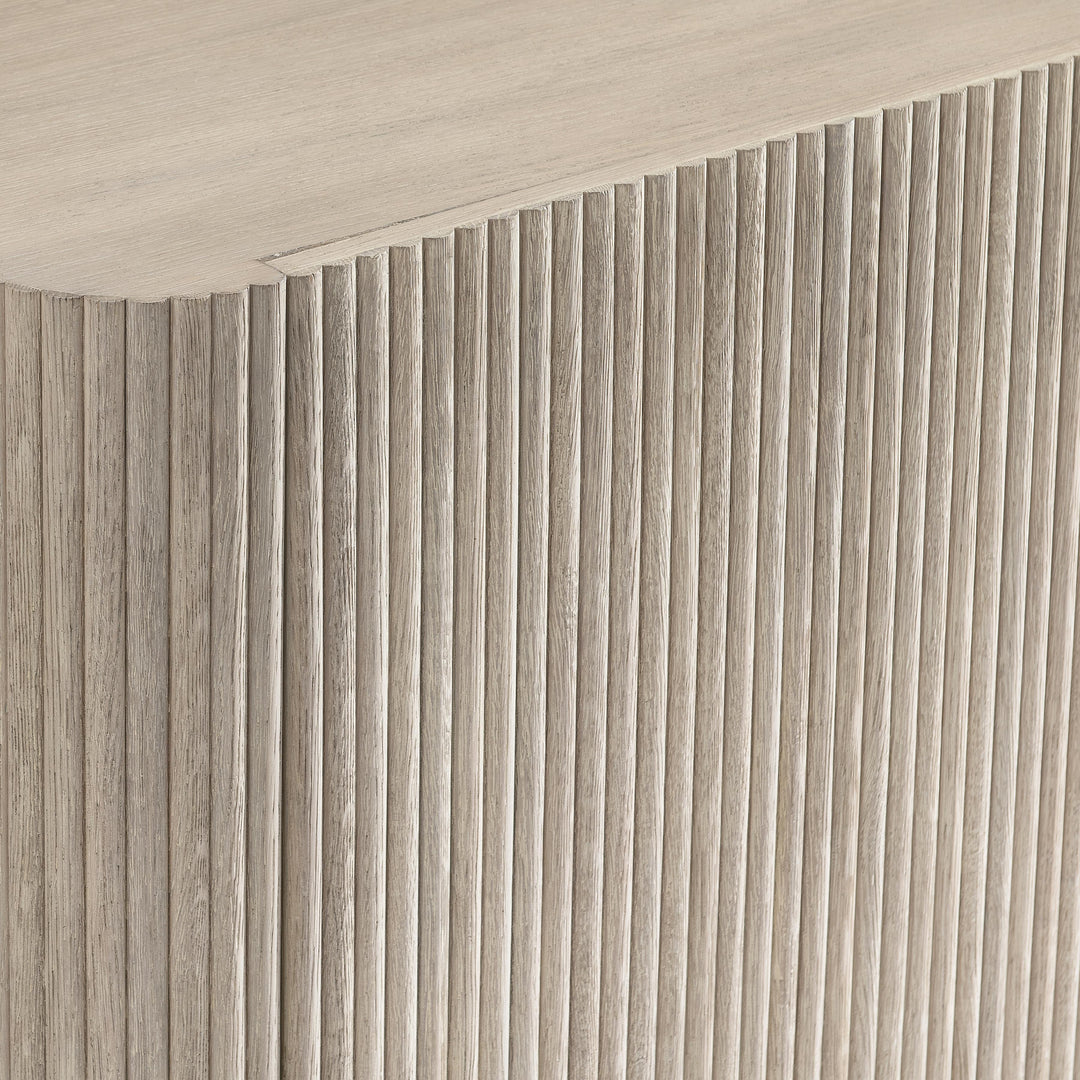 American Home Furniture Bernhardt Lucerne Entertainment Credenza