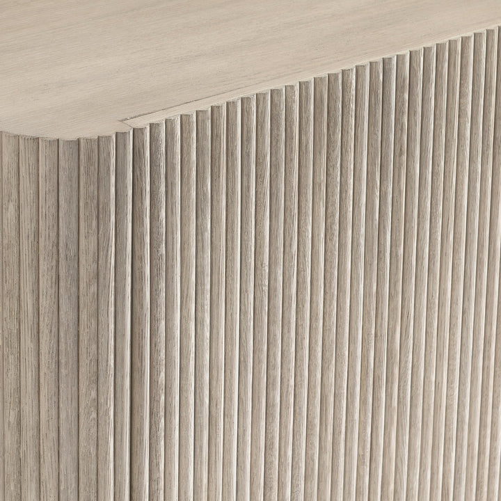 American Home Furniture Bernhardt Lucerne Entertainment Credenza
