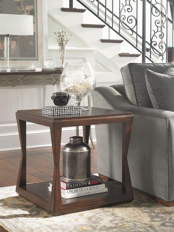 American Home Furniture | Century - Decoeur Chairside Table