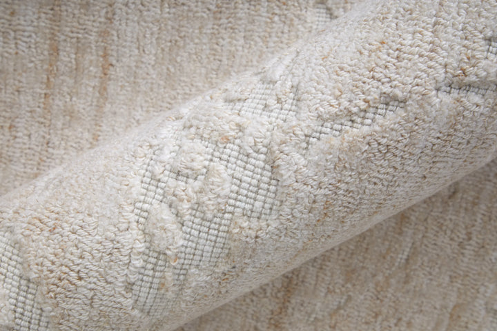 Rectangle/2' x 3'/Beige