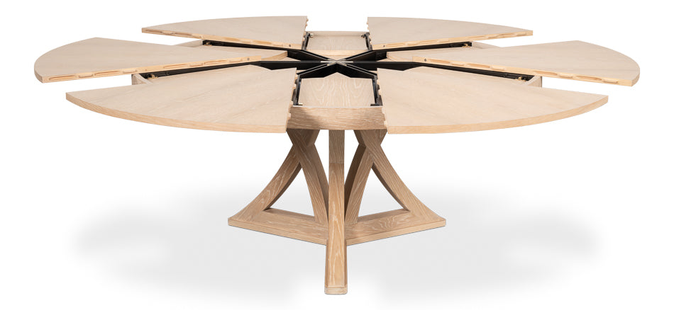 Casual Jupe Dining Table