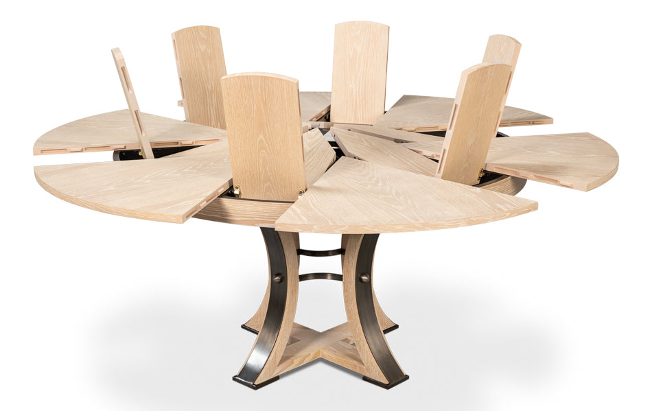 Tower Jupe Dining Table