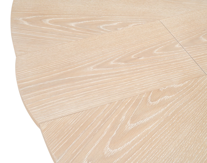 Tower Jupe Dining Table