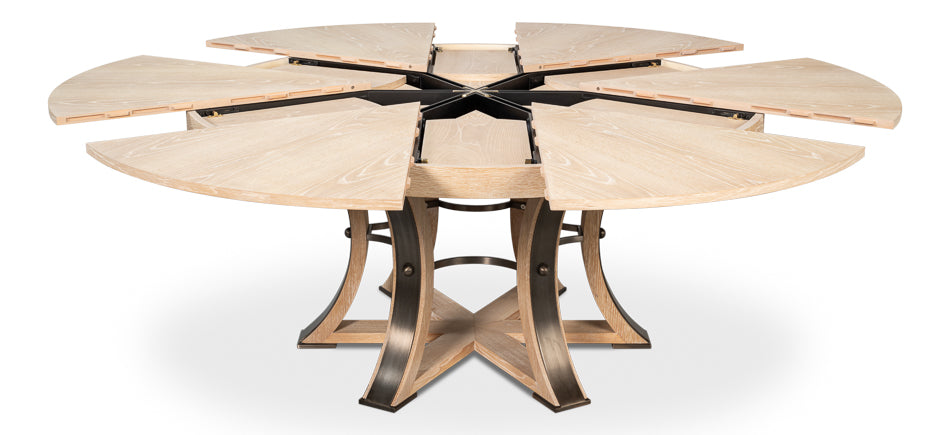 Tower Jupe Dining Table