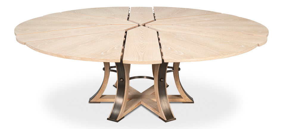 Tower Jupe Dining Table