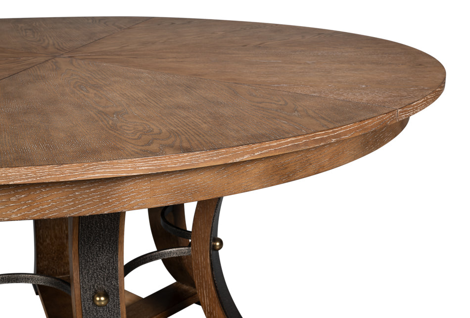 Tower Jupe Dining Table