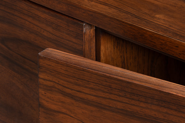 Dao Credenza
