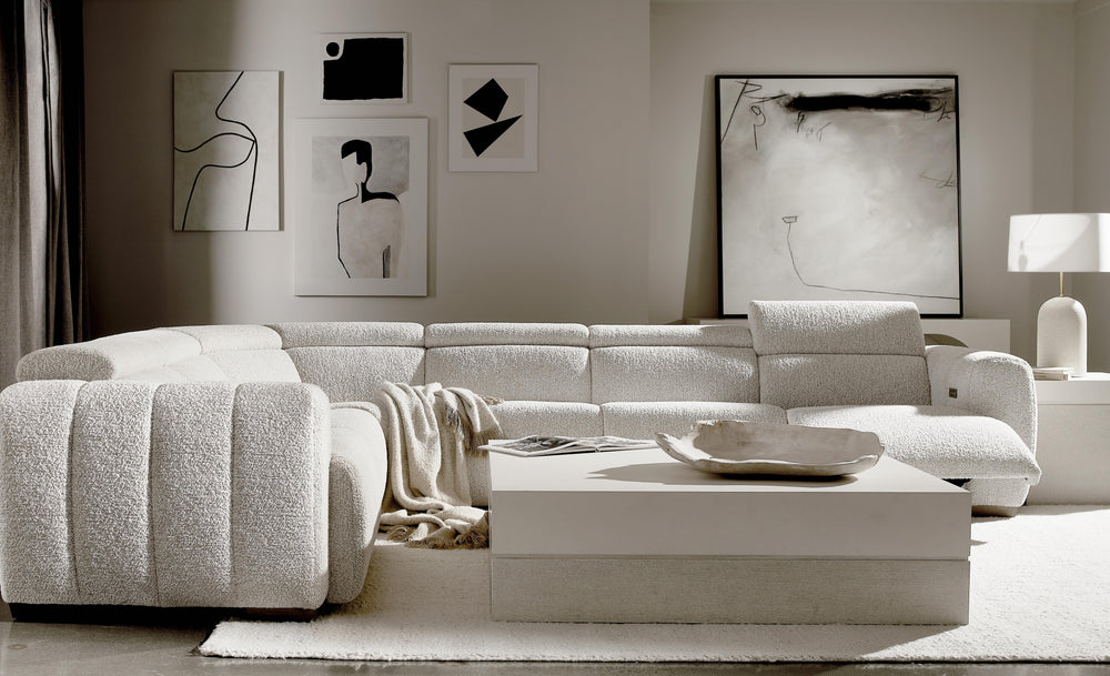 American Home Furniture Bernhardt Ellison Cocktail Table