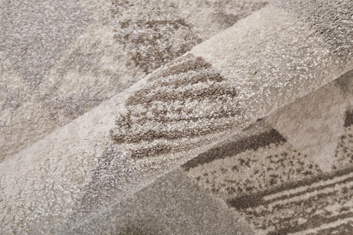 Runner/2'10" x 7'10"/Beige/Brown