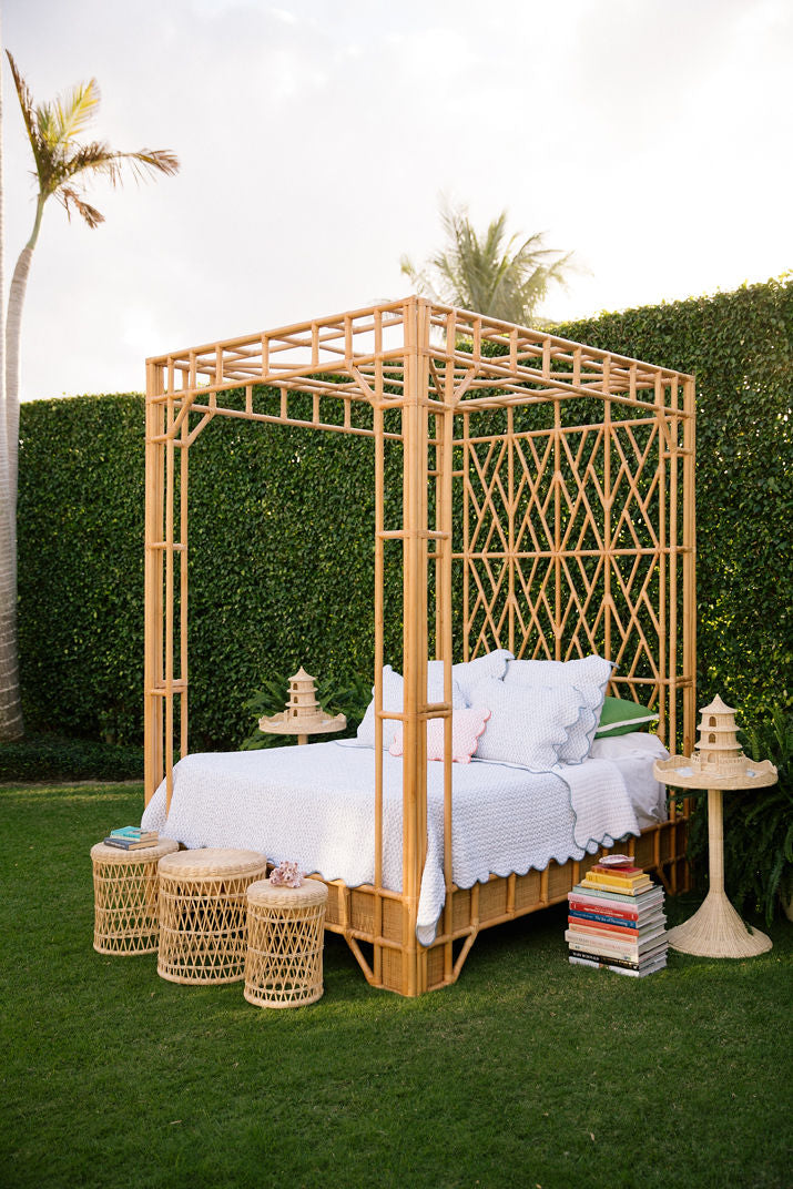 Paradise Canopy Bed - Queen - 60639094