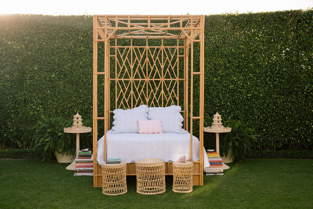 Paradise Canopy Bed - Queen - 60639094