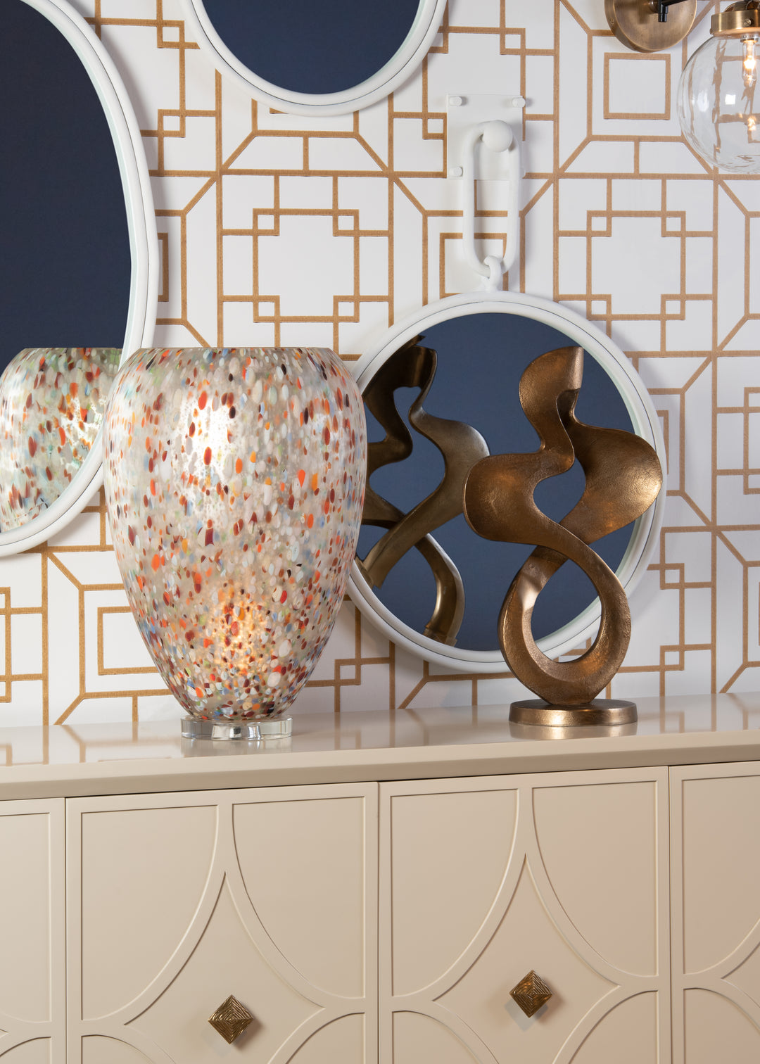 Auntie Dot Lamp - 60967
