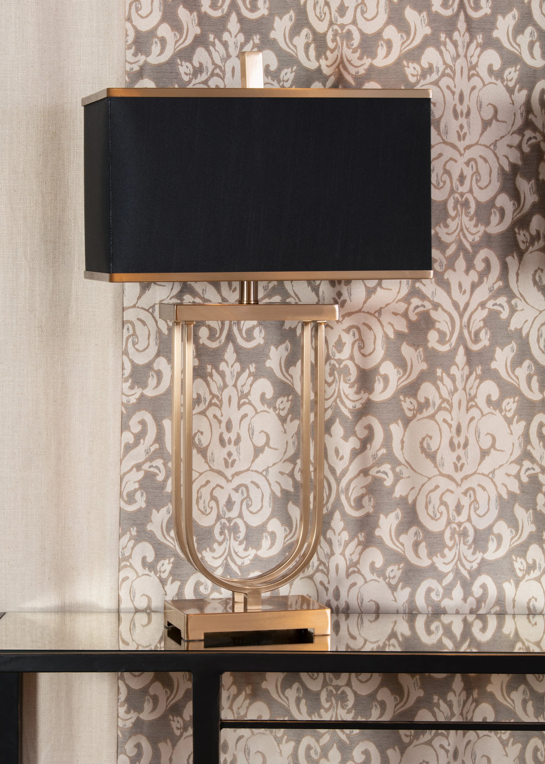 American Home Furniture Wildwood Valiant Lamp