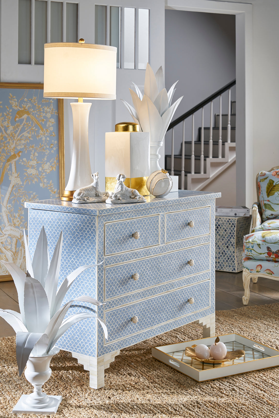 White Glaze/Antique Gold Leaf