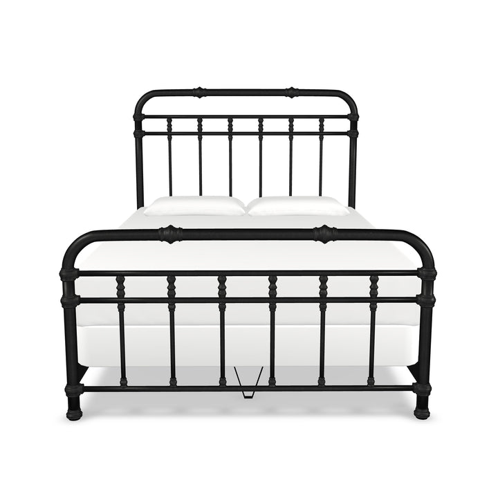 Queen / Weathered Iron