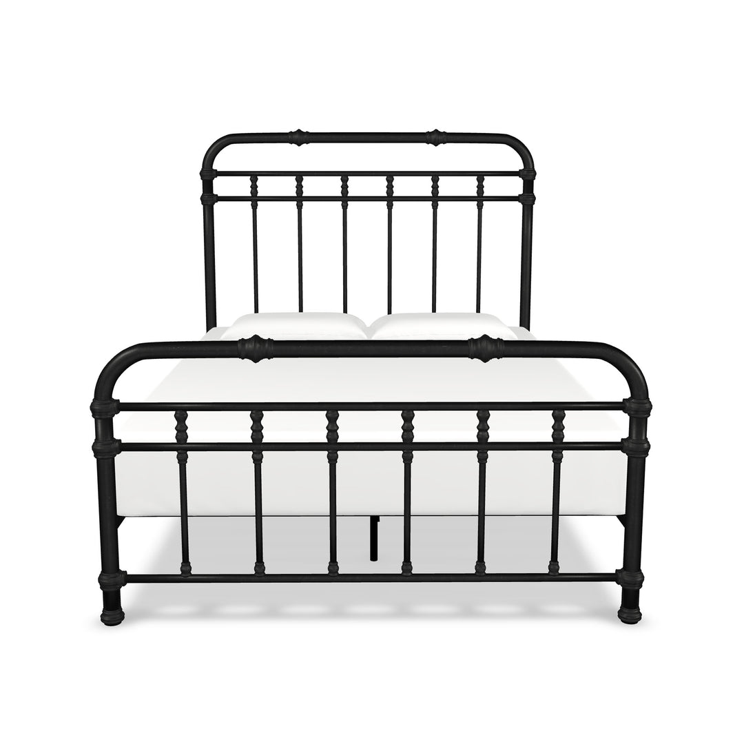 Queen / Weathered Iron