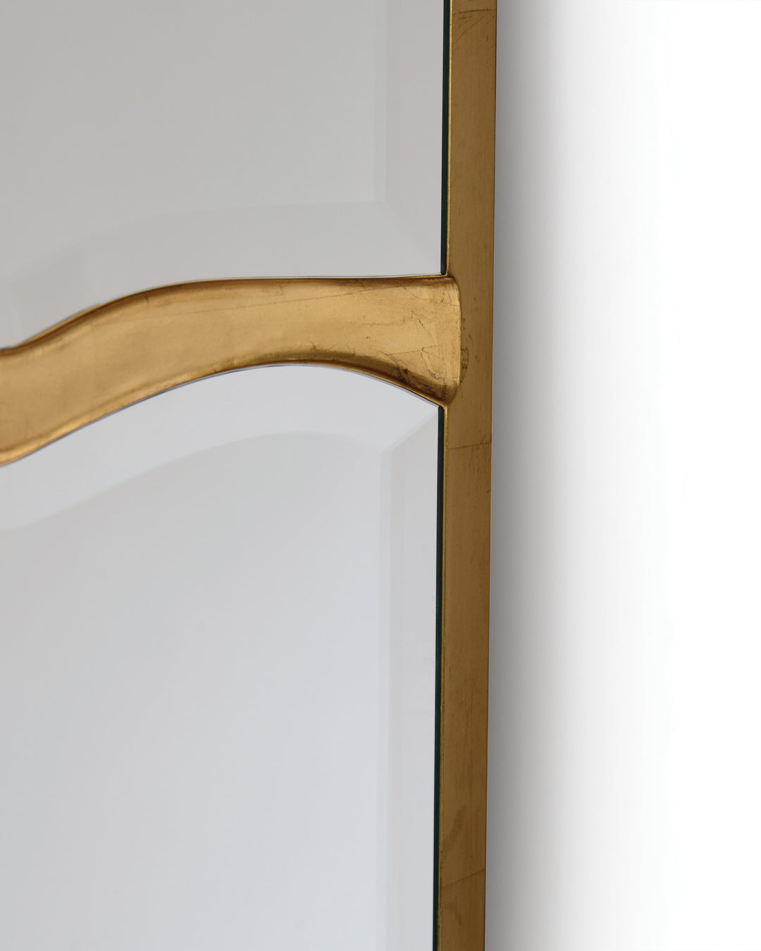 Revne Mirror